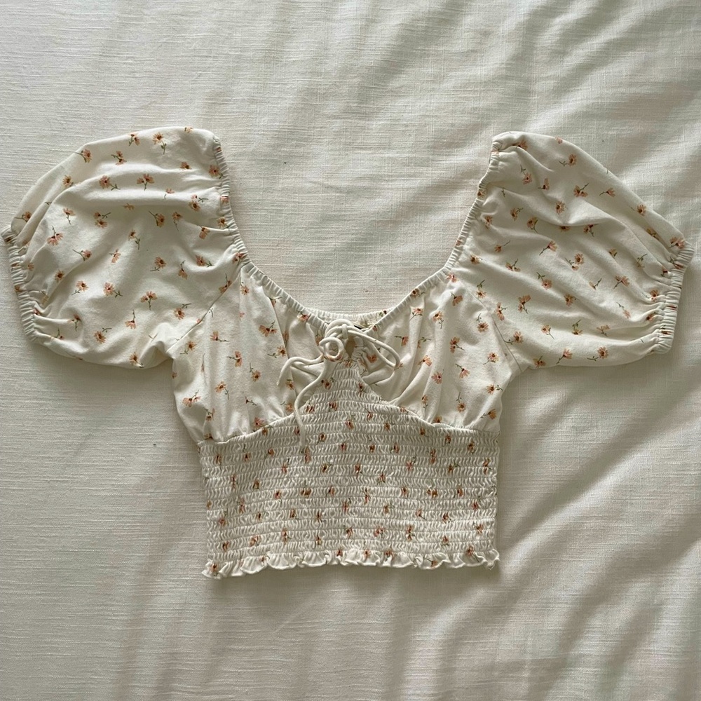 Floral Puff Sleeve Smocked Top